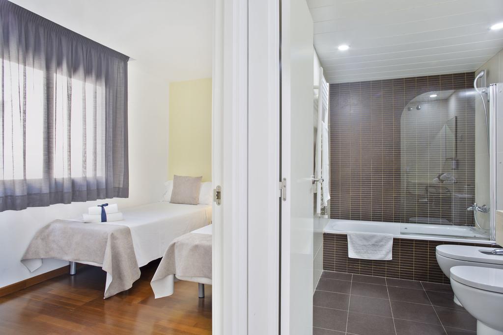 Habitat Apartments Guitart Barcellona Esterno foto
